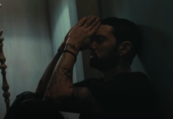 Eminem aciona Meta em ação de R$ 550 milhões por direitos autorais